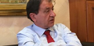 Il Consiglio traballa, l’opposizione: «Il sindaco non faccia finta di non vedere»