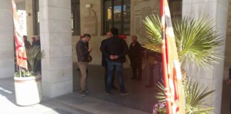 Lavoratori “Pul Service”: sit-in di protesta al Comune