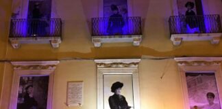 Giornata per la consapevolezza dell’autismo, Barletta si tinge di blu