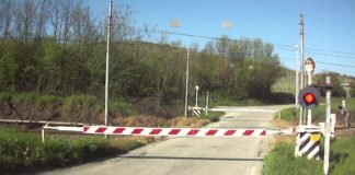 Passaggio a livello chiuso, Marzocca chiede l’acquisizione di pannelli luminosi