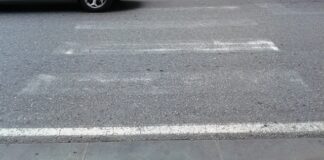 Cercasi segnaletica orizzontale: scomparsa in quasi tutta la città