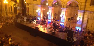 “Stasera Parliamo d’Amore”, Michele Placido conquista Barletta