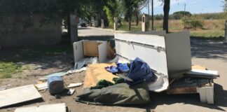 Santuario della Madonna dello Sterpeto, una discarica come “benvenuto”