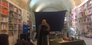 I diari dalle labbra scarlatte, a teatro con la femminilità