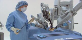 Ospedale “Dimiccoli”, si presenta il robot chirurgico