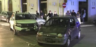 Incrocio pericoloso, incidente stradale in centro
