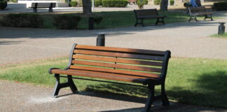 Giardini del Castello, installate le 15 panchine in ghisa