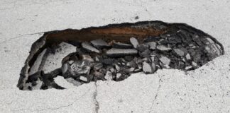 Sprofondamento carreggiata sul litorale di Levante, divieto di sosta per 24 ore