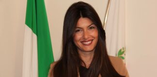 Ferma condanna di Stella Mele alle scritte inneggianti il femminicidio