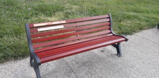 “Panchina rossa vandalizzata, gesto di un teppista da condannare»
