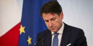Conte firma il dpcm: stop a movida e gite, niente didattica a distanza