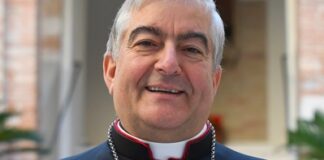 70 anni per l’Arcivescovo Michele Seccia, gli auguri del sindaco Cannito