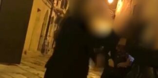 Ragazzina presa a schiaffi con un telefonino a Barletta, i genitori chiedono la rimozione dei video