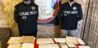 Recuperati 17 documenti archivistici di valore trafugati a Barletta
