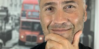 Vincenzo Schettini arriva a Barletta: appuntamento oggi pomeriggio con il “prof di fisica su TikTok”