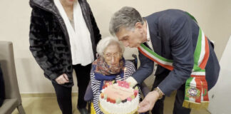 Il racconto della vita di oltre un secolo fa, la signora Rosa spegne 105 candeline
