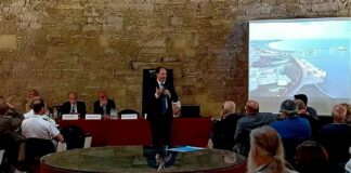 Patroni Griffi ottimista sul futuro del Porto di Barletta nell’incontro di Storia Patria