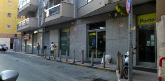Ufficio postale di via Canne inaccessibile per i disabili? La denuncia dei residenti