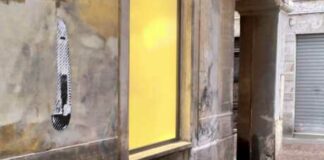 Scambiato per teppista e aggredito, disavventura a Biella per l’artista barlettano Kris Rizek
