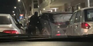 Porsche rubata a tempo di record a Barletta in via De Nicola, poi abbandonata