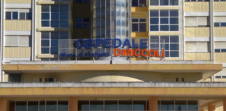 “Befana in Pediatria 2025”: un sorriso ai piccoli pazienti dell’ospedale “Dimiccoli”