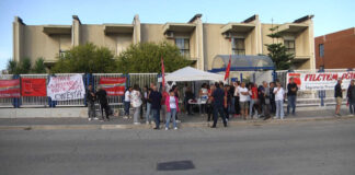 Protesta lavoratori Vingi Shoes, visita dell’on. Piccolotti (SI) allo stabilimento