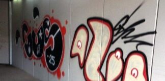 Scritte vandaliche nel sottovia Pertini, lo sdegno del sindaco
