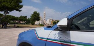 Tramite l’app YouPol segnalano auto sospetta, a bordo la Polizia rinviene 100 grammi di cocaina