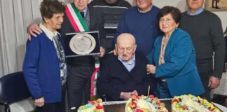 Festeggia 100 anni nonno Ruggiero, una vita tra lavoro e famiglia