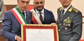 Barletta conferisce la cittadinanza onoraria al Corpo della Guardia di Finanza