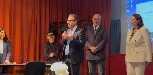 Intitolazione dell’Aula Magna dell’I.C. “Modugno-Moro” a Giovanna Laforgia, le parole del sen. Damiani